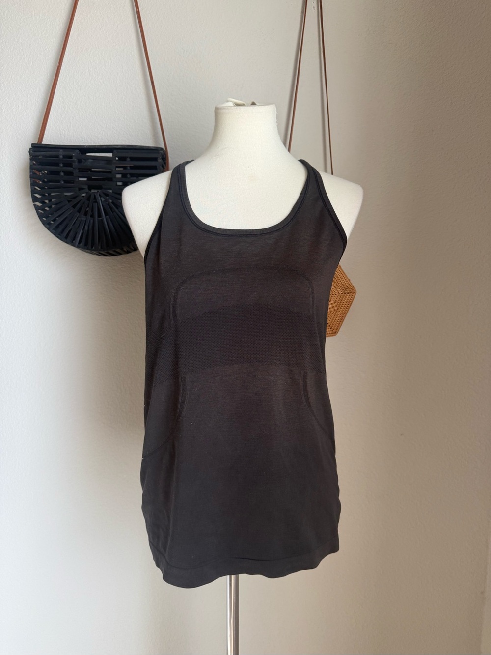 Lululemon I Run For Me Black Tank Top, Size 10